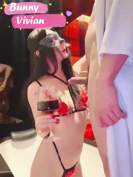 Chinese Escort Vivian Hotel Facial Scene